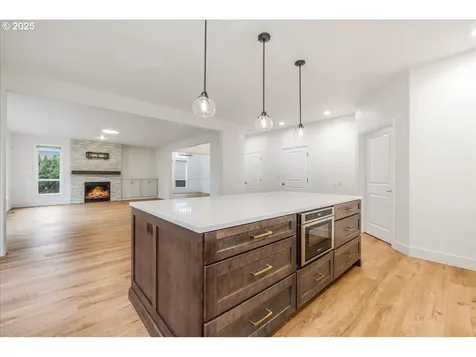 20870 Yosemite Street NE Aurora OR 97002