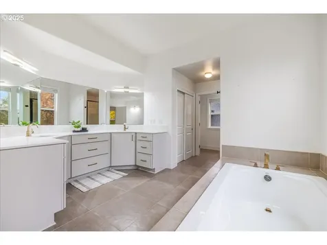 20870 Yosemite Street NE Aurora OR 97002