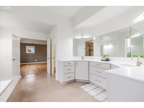20870 Yosemite Street NE Aurora OR 97002