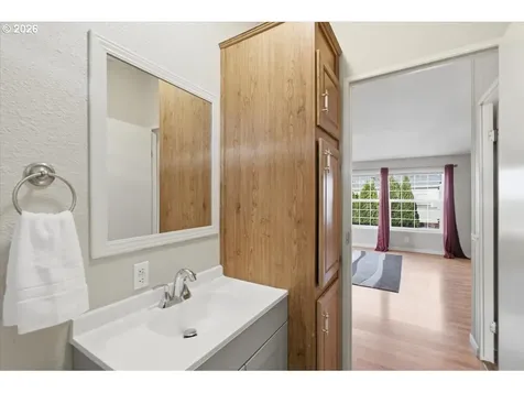 5050 Columbus Street SE Albany OR 97322
