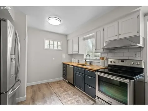 561 E Ridgeway Avenue Hermiston OR 97838