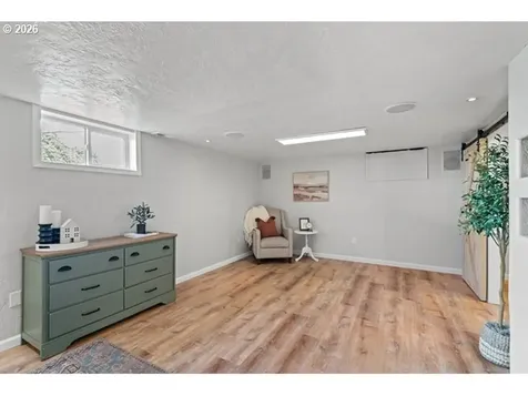 561 E Ridgeway Avenue Hermiston OR 97838