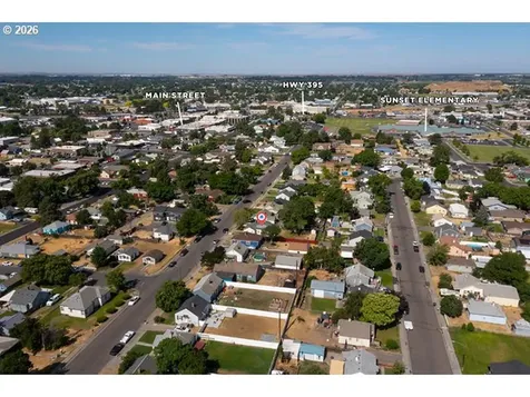 561 E Ridgeway Avenue Hermiston OR 97838
