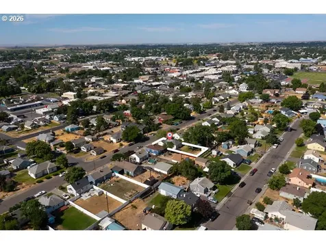 561 E Ridgeway Avenue Hermiston OR 97838