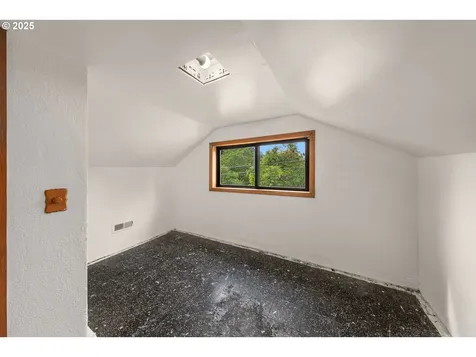 1845 SW Taylors Ferry Road Portland OR 97219
