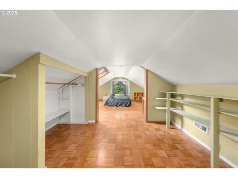 1845 SW Taylors Ferry Road Portland OR 97219