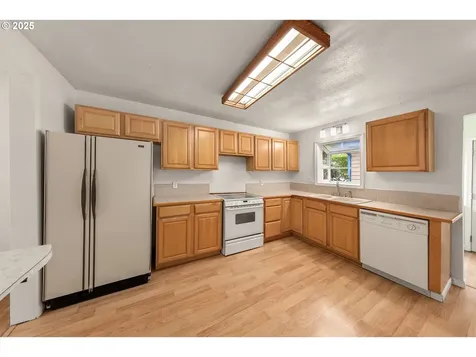 1845 SW Taylors Ferry Road Portland OR 97219