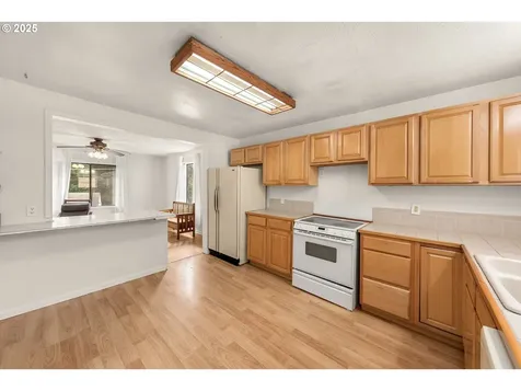 1845 SW Taylors Ferry Road Portland OR 97219