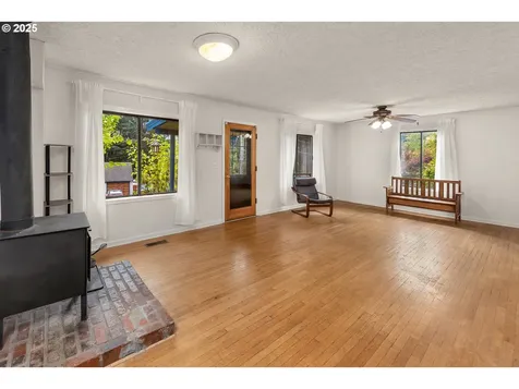 1845 SW Taylors Ferry Road Portland OR 97219