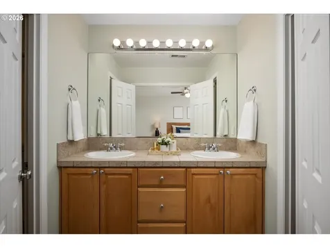 2283 NW Oak Knoll Place Beaverton OR 97006