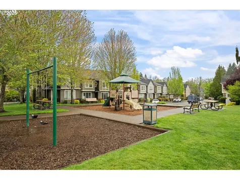 2283 NW Oak Knoll Place Beaverton OR 97006