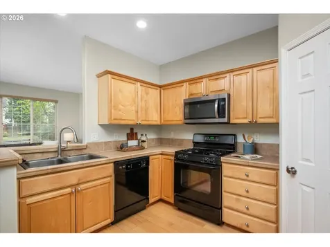2283 NW Oak Knoll Place Beaverton OR 97006