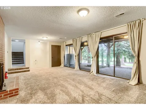 13603 NE Regents Drive Vancouver WA 98684