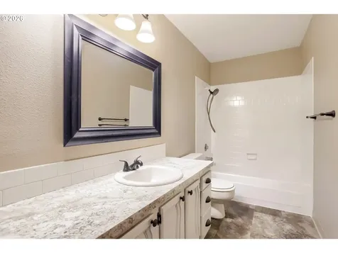 13603 NE Regents Drive Vancouver WA 98684