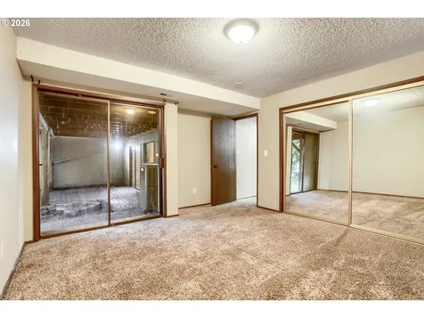 13603 NE Regents Drive Vancouver WA 98684