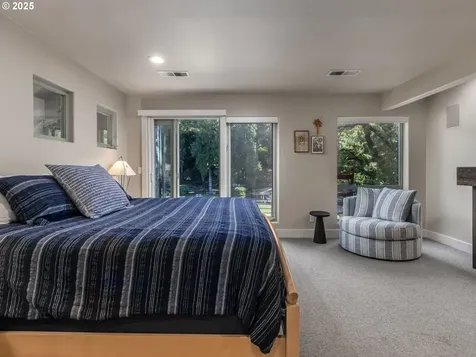 17210 Cedar Road Lake Oswego OR 97034