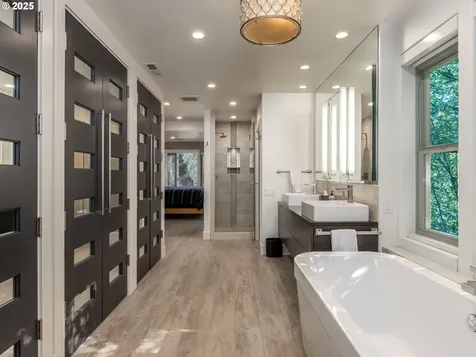 17210 Cedar Road Lake Oswego OR 97034