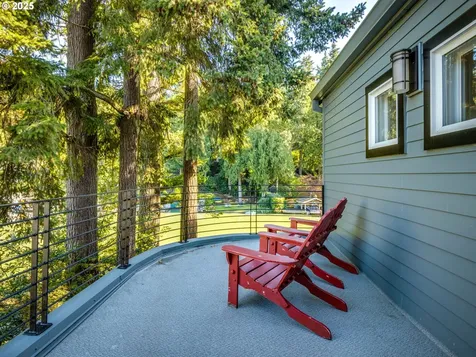 17210 Cedar Road Lake Oswego OR 97034