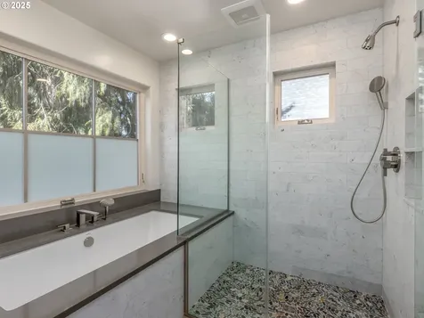 17210 Cedar Road Lake Oswego OR 97034
