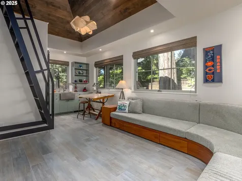 17210 Cedar Road Lake Oswego OR 97034