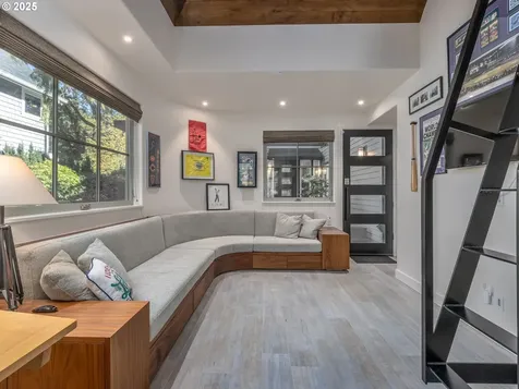 17210 Cedar Road Lake Oswego OR 97034