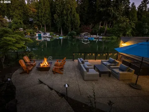 17210 Cedar Road Lake Oswego OR 97034