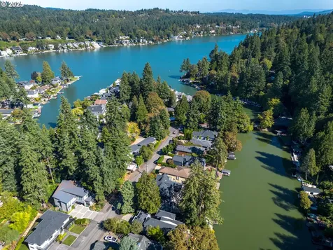 17210 Cedar Road Lake Oswego OR 97034