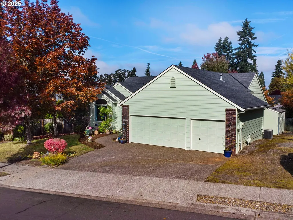 15011 Pebble Beach Drive Oregon City OR 97045