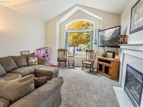 15011 Pebble Beach Drive Oregon City OR 97045