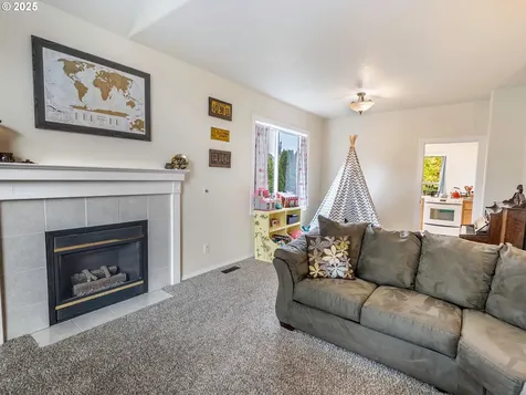 15011 Pebble Beach Drive Oregon City OR 97045