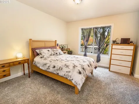 15011 Pebble Beach Drive Oregon City OR 97045