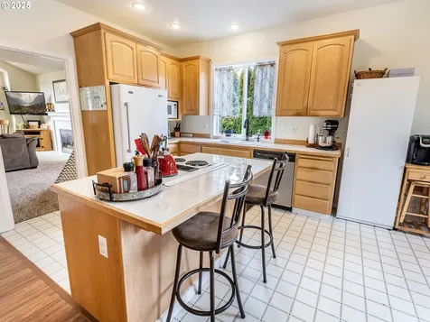 15011 Pebble Beach Drive Oregon City OR 97045