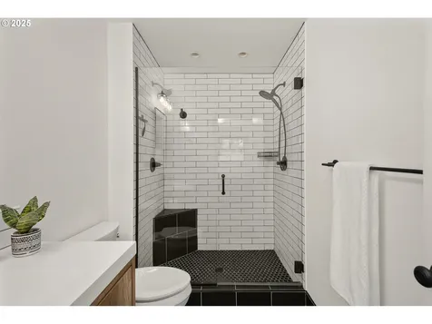 8470 SW Godwin Court Portland OR 97223