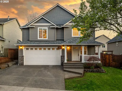 1825 N 9th Way Ridgefield WA 98642