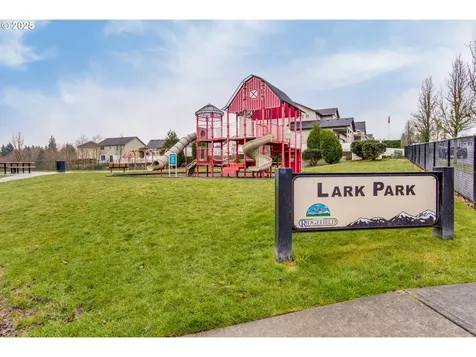 1825 N 9th Way Ridgefield WA 98642