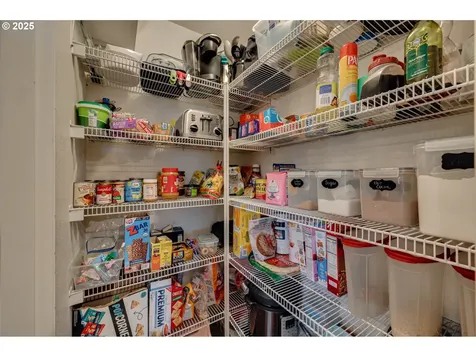 1825 N 9th Way Ridgefield WA 98642