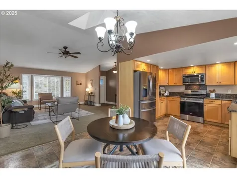 1393 SW Alexander Drive Dallas OR 97338