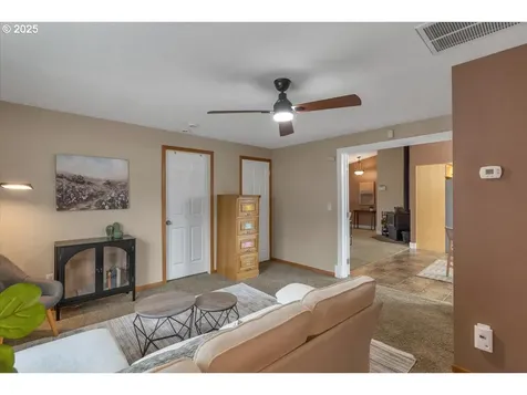 1393 SW Alexander Drive Dallas OR 97338