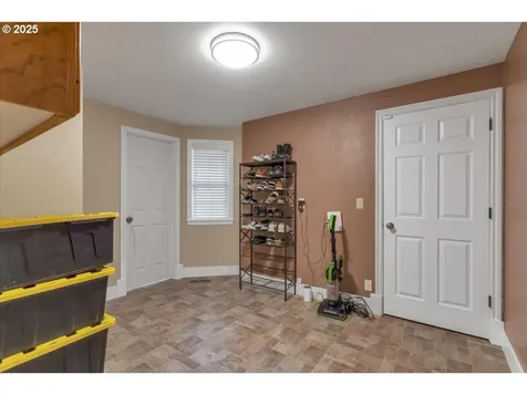1393 SW Alexander Drive Dallas OR 97338