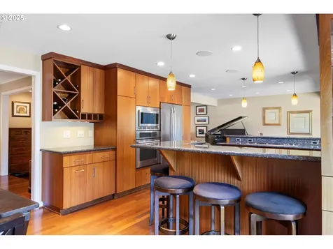 17810 Sarah Hill Lane Lake Oswego OR 97035
