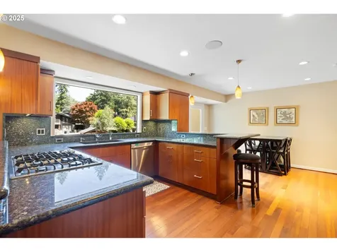17810 Sarah Hill Lane Lake Oswego OR 97035