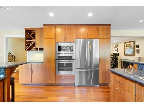 17810 Sarah Hill Lane Lake Oswego OR 97035