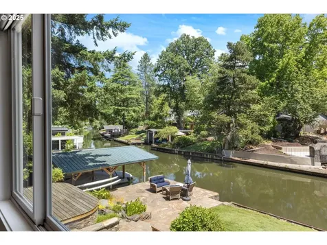 17810 Sarah Hill Lane Lake Oswego OR 97035
