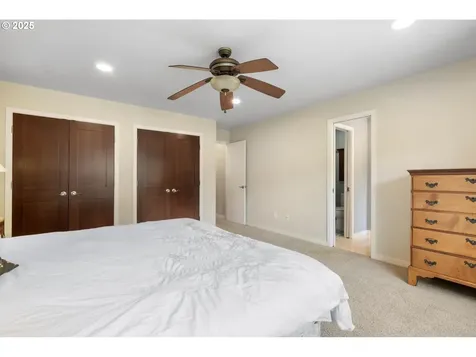 17810 Sarah Hill Lane Lake Oswego OR 97035