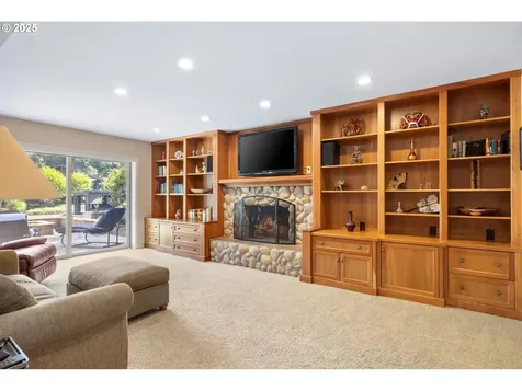 17810 Sarah Hill Lane Lake Oswego OR 97035