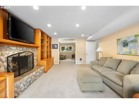 17810 Sarah Hill Lane Lake Oswego OR 97035