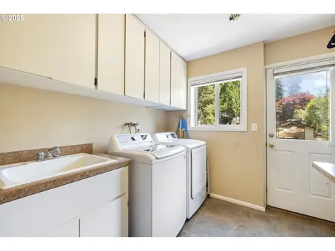 17810 Sarah Hill Lane Lake Oswego OR 97035