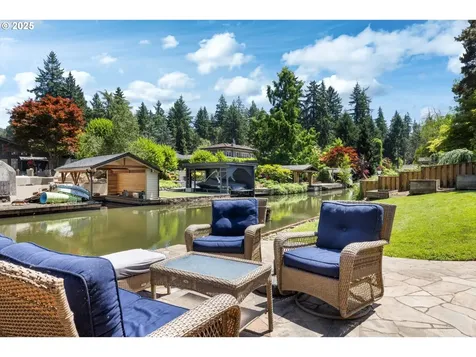 17810 Sarah Hill Lane Lake Oswego OR 97035