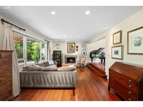 17810 Sarah Hill Lane Lake Oswego OR 97035