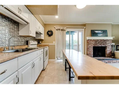 2495 Wilson Drive Eugene OR 97405